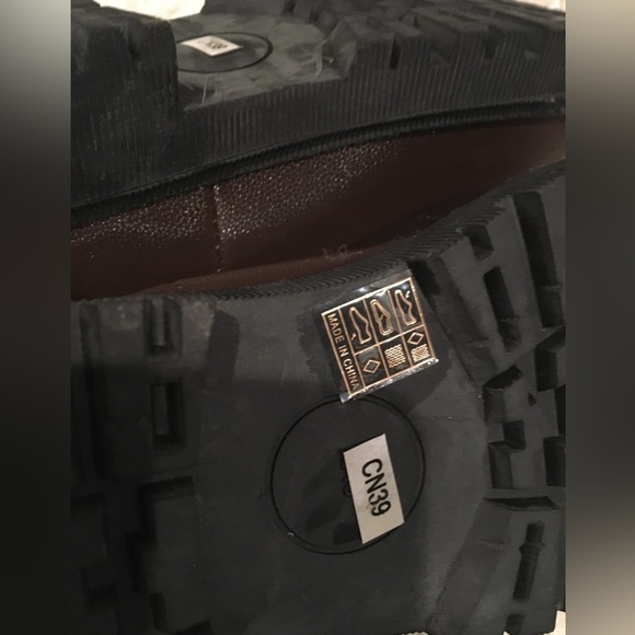 Colorblock Fluffy Trim Snow Boots - Picture 7 of 16